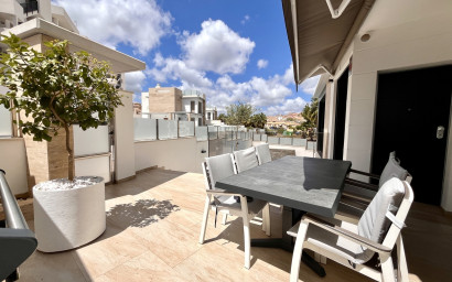 Revente - Villa -
Villamartín