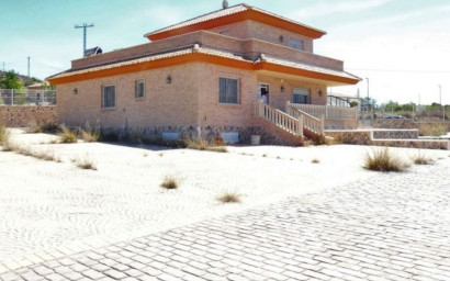 Resale - Villa -
Cañada del Trigo