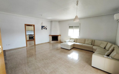 Revente - Villa -
Macisvenda - MACISVENDA