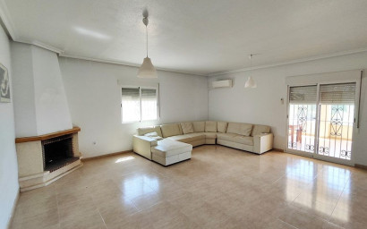 Revente - Villa -
Macisvenda - MACISVENDA