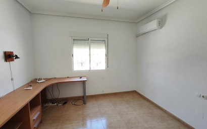 Revente - Villa -
Macisvenda - MACISVENDA