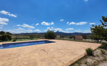Revente - Villa -
Macisvenda - MACISVENDA