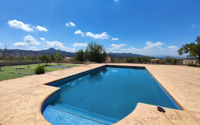Revente - Villa -
Macisvenda - MACISVENDA