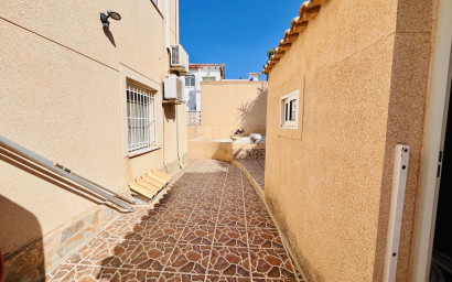 Resale - Villa -
San Miguel de Salinas