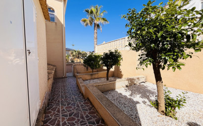 Resale - Villa -
San Miguel de Salinas