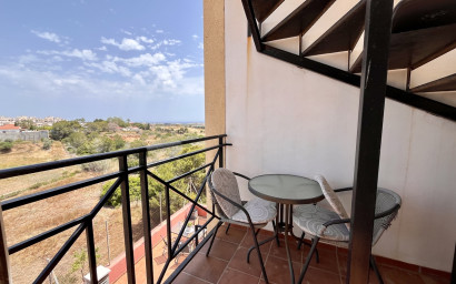 Revente - Maison mitoyenne -
Cabo Roig
