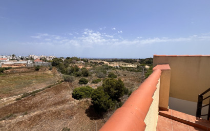 Revente - Maison mitoyenne -
Cabo Roig
