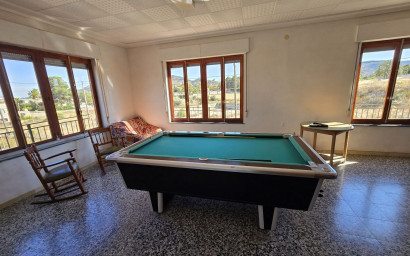 Herverkoop - Villa -
Mon&oacute;var - Monovar