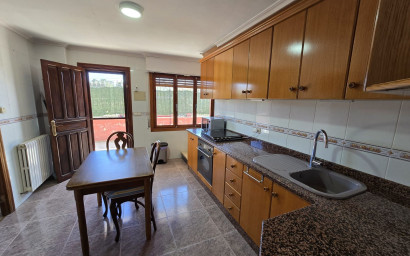 Herverkoop - Villa -
Mon&oacute;var - Monovar