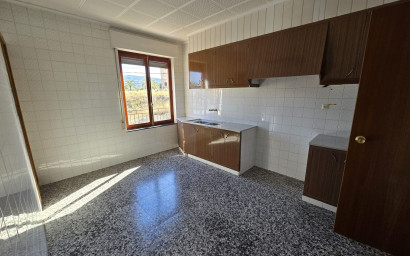 Herverkoop - Villa -
Mon&oacute;var - Monovar