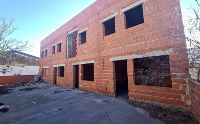 Nouvelle construction - Maison mitoyenne -
Salinas