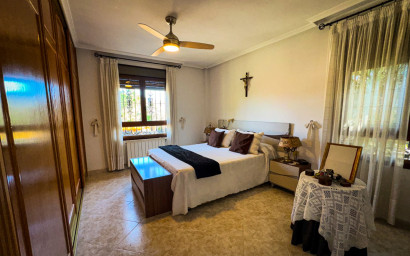 Revente - Villa -
Orihuela Costa - Orihuela