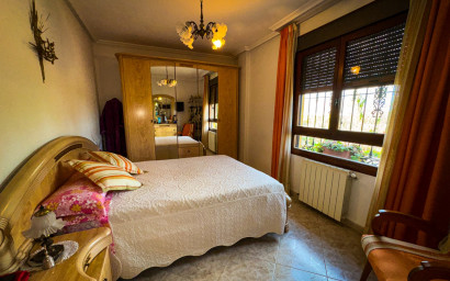 Revente - Villa -
Orihuela Costa - Orihuela