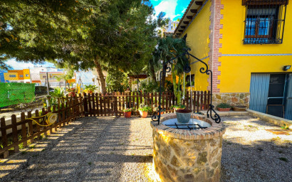 Revente - Villa -
Orihuela Costa - Orihuela