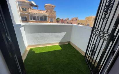 Herverkoop - Herenhuis -
Orihuela Costa - Villamartin