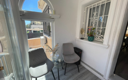 Herverkoop - Herenhuis -
Orihuela Costa - Villamartin