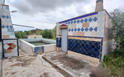 Revente - Maison de campagne -
Yecla