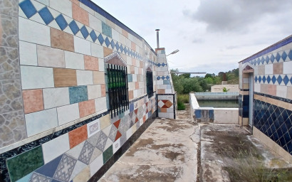 Revente - Maison de campagne -
Yecla