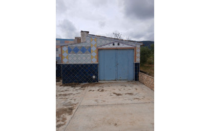 Revente - Maison de campagne -
Yecla