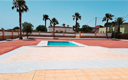 Revente - Villa -
Catral