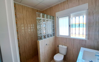 Revente - Villa -
Catral