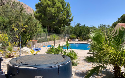 Revente - Villa -
Hondón de las Nieves - HONDON DE LAS NIEVES