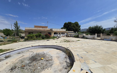 Resale - Villa -
Sax
