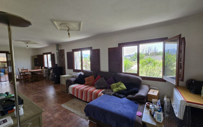Resale - Villa -
Sax