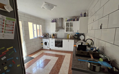 Resale - Villa -
Sax