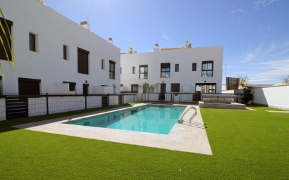 Nieuwbouw - Herenhuis -
Pilar de la Horadada - parque Andromeda