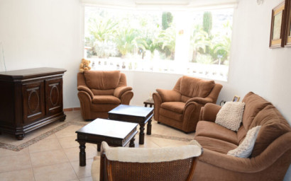 Resale - Villa -
Hondón de las Nieves