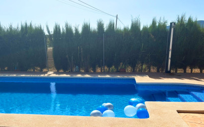 Resale - Villa -
Hondón de las Nieves