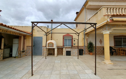 Resale - Villa -
Hondón de las Nieves