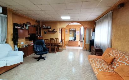 Resale - Villa -
Hondón de las Nieves