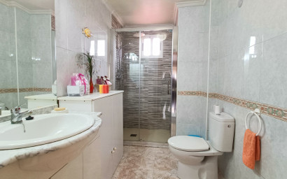 Resale - Villa -
Hondón de las Nieves