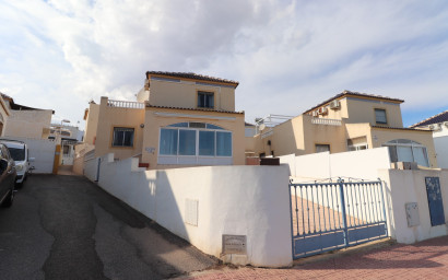 Herverkoop - Villa -
Orihuela Costa - Los Balcones