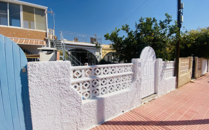 Resale - Bungalow -
Playa Flamenca