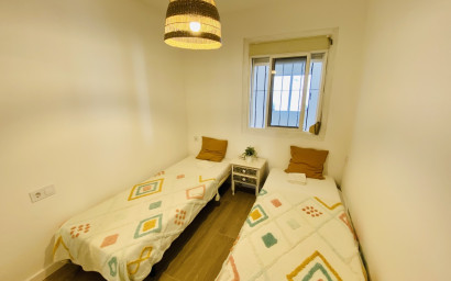Resale - Bungalow -
Playa Flamenca
