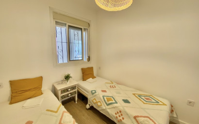 Resale - Bungalow -
Playa Flamenca