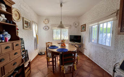 Resale - Villa -
Cabo Roig