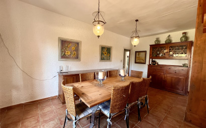 Resale - Villa -
Cabo Roig