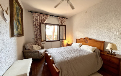 Resale - Villa -
Cabo Roig