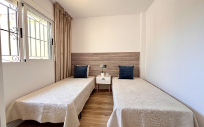 Revente - Maison mitoyenne -
Torrevieja - Los Altos