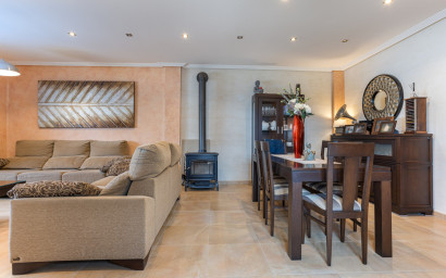 Revente - Villa -
Los Montesinos - La Herrada