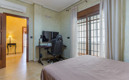 Revente - Villa -
Los Montesinos - La Herrada