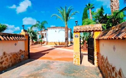 Resale - Finca / Country Property -
Catral - Catral - Country
