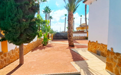 Resale - Finca / Country Property -
Catral - Catral - Country