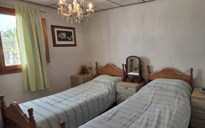 Resale - Townhouse -
Catral