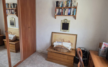 Resale - Townhouse -
Catral