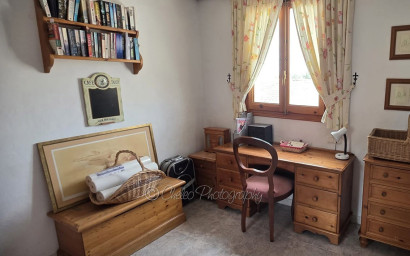 Resale - Townhouse -
Catral